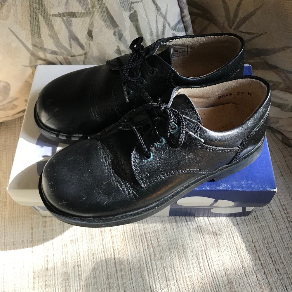 Kids Black Leather Dress Shoes - size 29 (US 11.5 Little Boys) - Picture 6 of 9